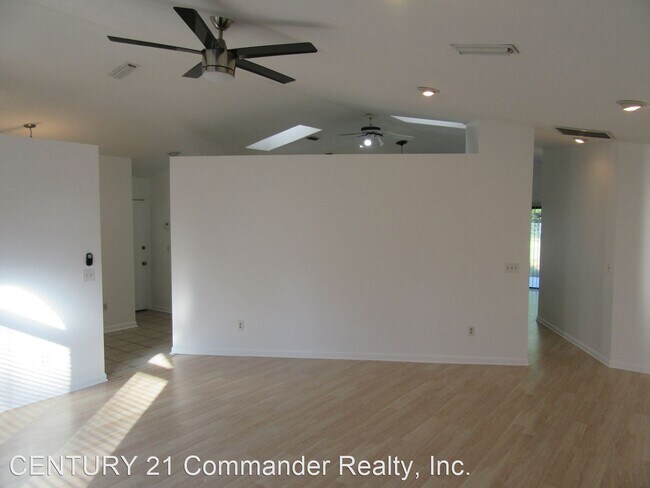 Foto del edificio - 3 br, 2.5 bath House - 4050 Linwood Drive
