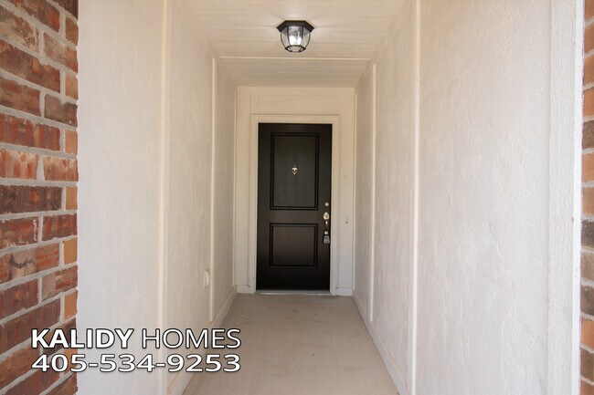 Foto del edificio - 12925 NW 3rd Ter