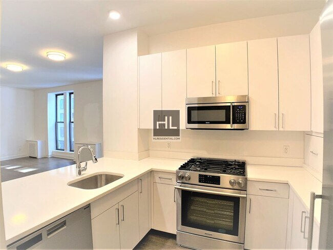 Building Photo - STUNNING Central Park South 2 Bedroom - WO...