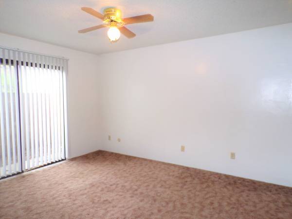 Building Photo - 2531 Olive St