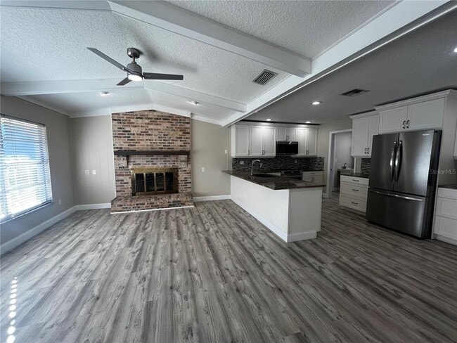 Foto del edificio - 1329 Medinah Ct