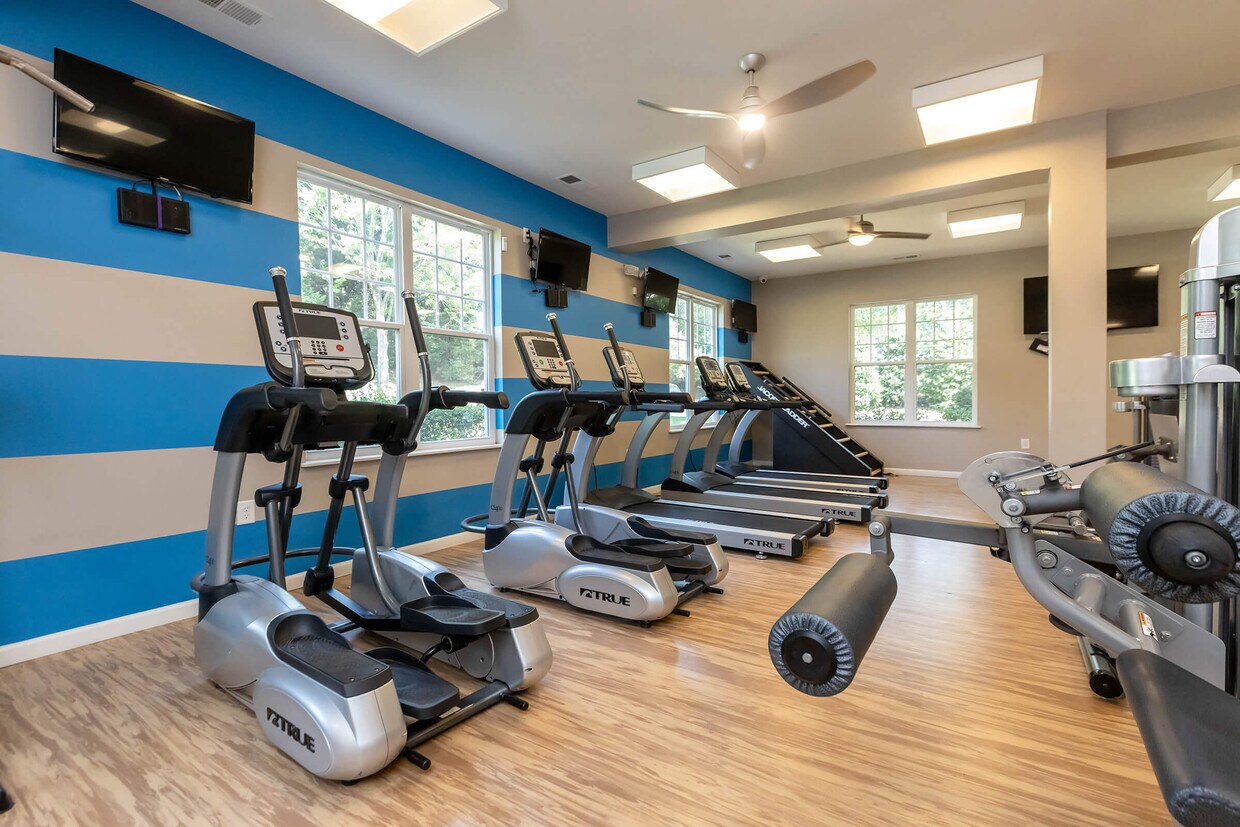 Foto principal - The Lofts at Strickland Glen