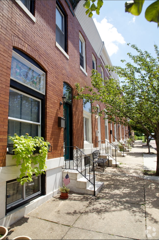 Highlandtown Apartments for Rent with a Swimming Pool Baltimore, MD 3 Rentals