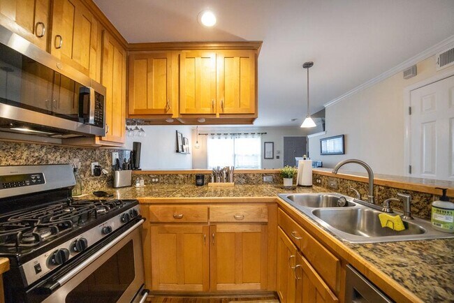 Foto del edificio - 2232 Dunseath Ave NW