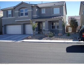 Building Photo - 283 Maddelena Ave