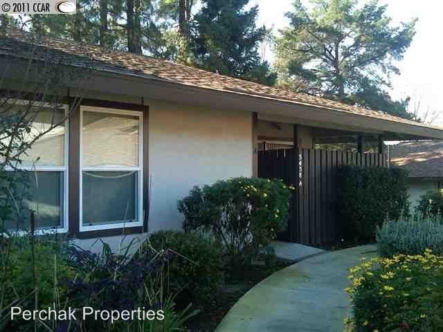 Building Photo - 5442 Roundtree Ct