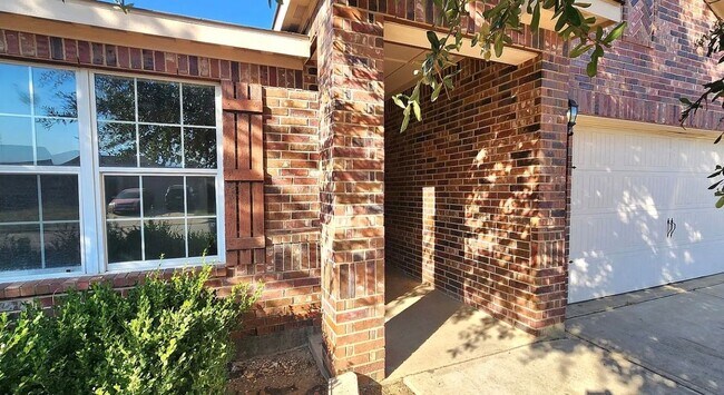Foto del edificio - 712 Lazy Crest Dr