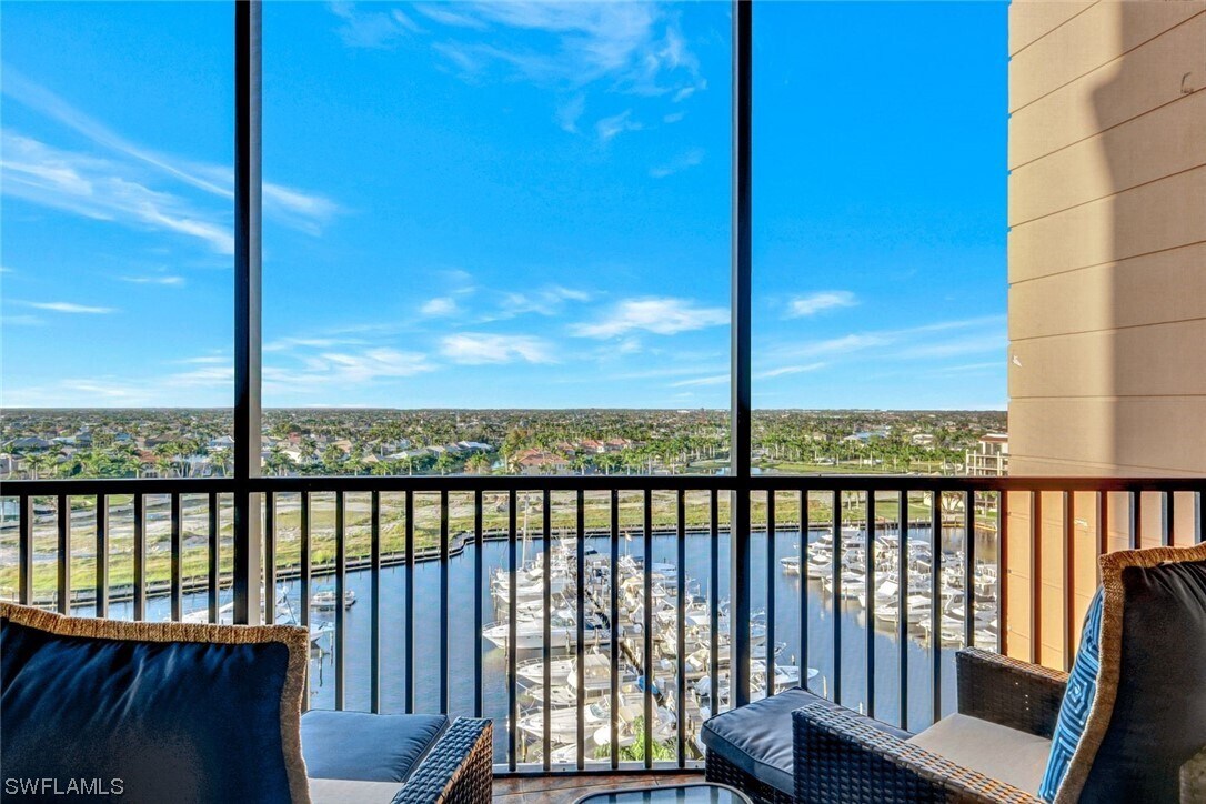 Foto del edificio - 5781 Cape Harbour Dr
