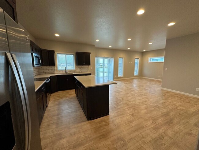 Foto del edificio - 3226 31st St S