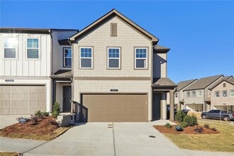 Building Photo - 727 Carmes Dr