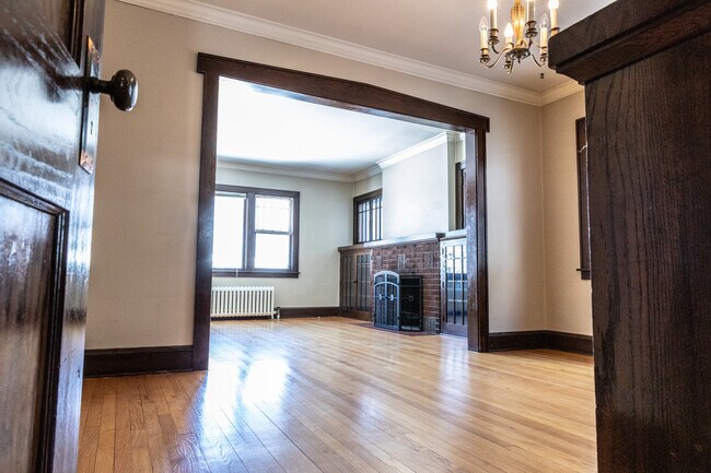 Building Photo - 4624 Lyndale Ave S