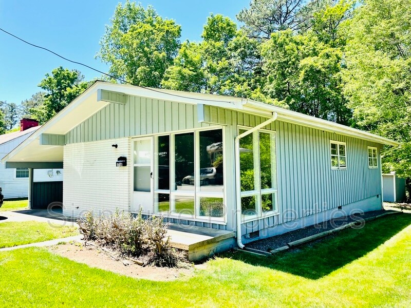 Foto principal - 1728 Norwood Ave
