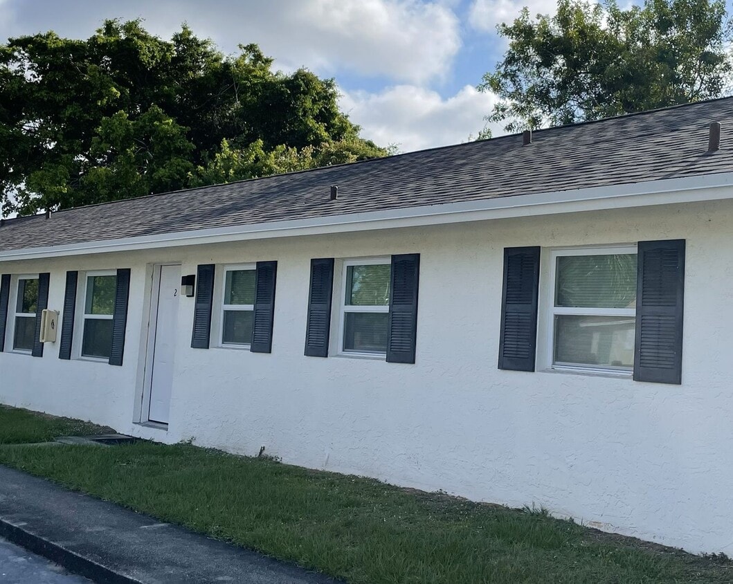 Vero Beach 2 Bedroom 1 Bath - Vero Beach 2 Bedroom 1 Bath