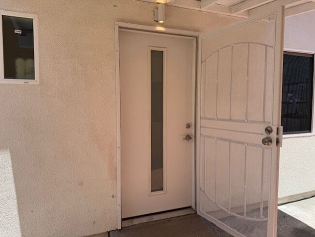 Building Photo - Two Bedroom Two Bath ADU