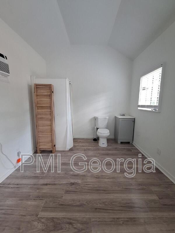 Foto del edificio - 1684 Sylvan Rd SW