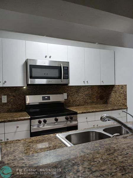 Foto del edificio - 11591 NW 43rd Ct