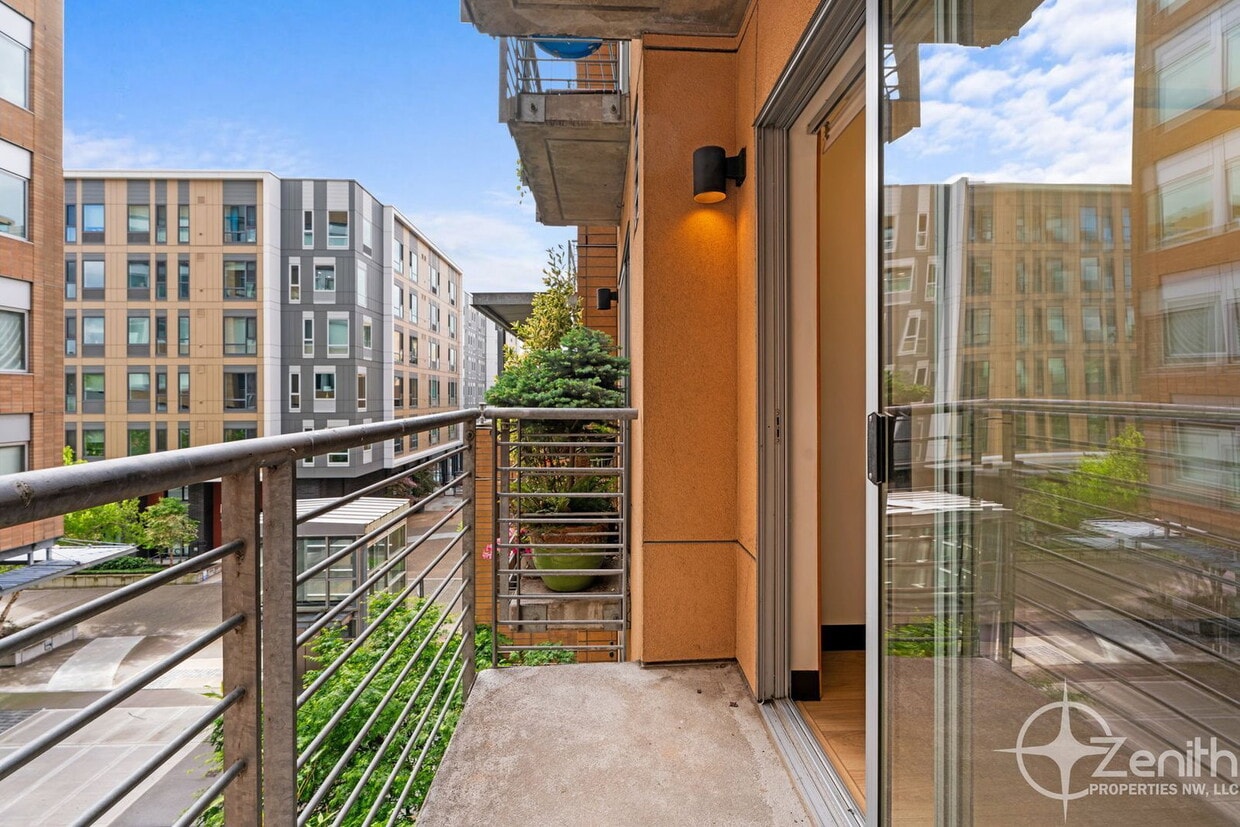 Photo - 701 Columbia Street