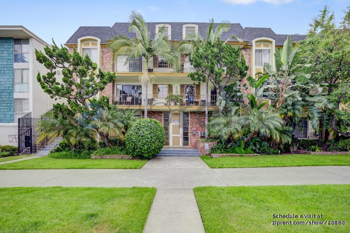 Primary Photo - 256 La Fayette Park Pl