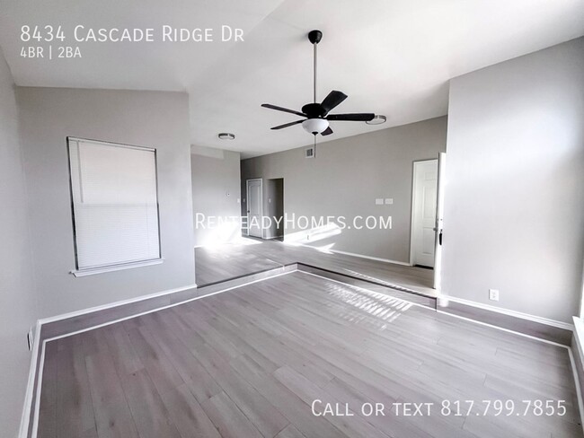 Foto del edificio - 9434 Cascade Ridge Dr