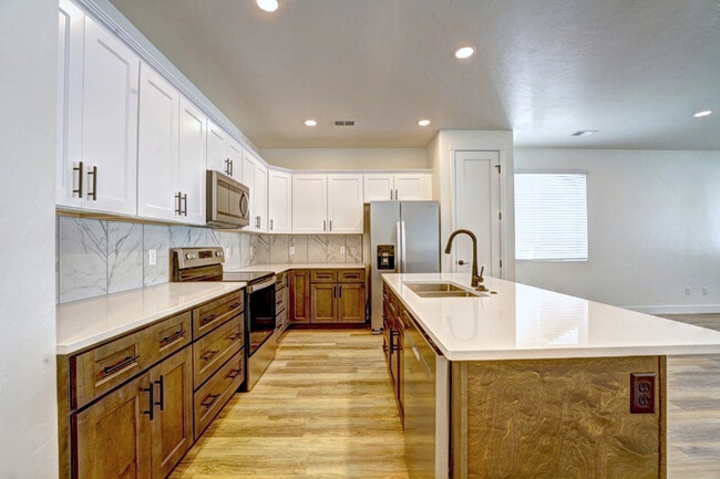 Photo - 1667 Iron Dr House