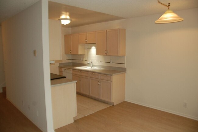 Foto del edificio - East Beach Town-home