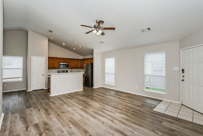 Foto del edificio - 1108 Boxwood Dr