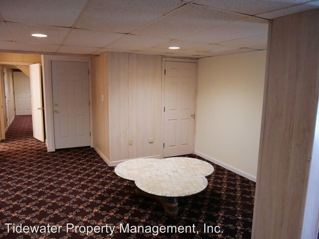 Building Photo - 12327 Timber Grove Rd
