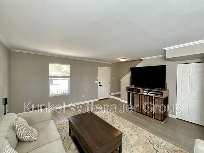 Building Photo - 1908 Reserve Walk Way