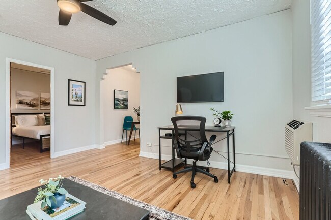 Foto del edificio - 2820 E 17th Ave