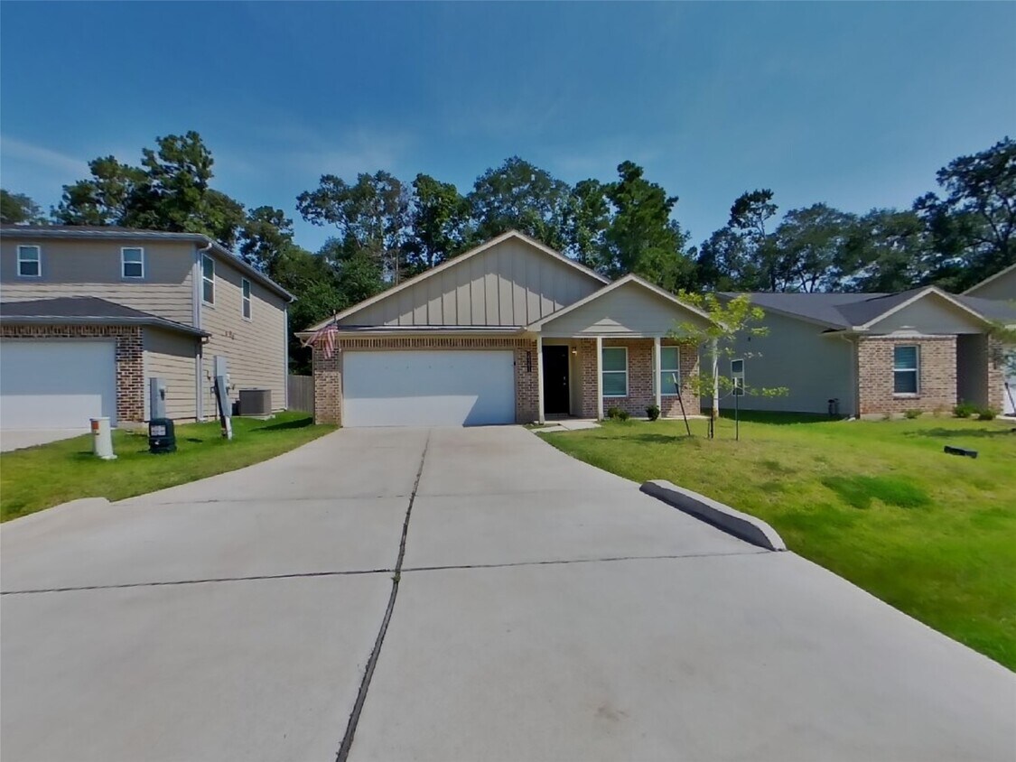Foto principal - 15791 Del Norte Dr
