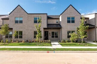 Building Photo - 1300 Eureka Spgs St