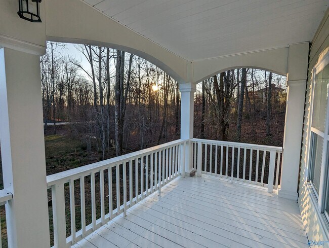 Foto del edificio - 13042 S Village Square Rd SE