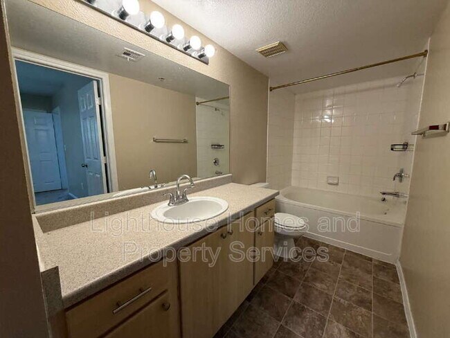 Building Photo - 6955 N Durango Dr