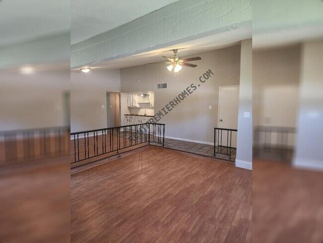Building Photo - 1305 Whittenburg Dr