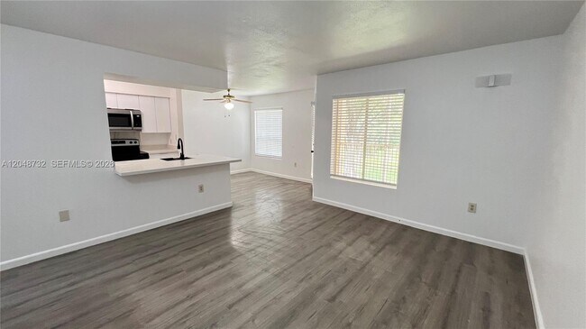 Building Photo - 2485 NW 33rd St