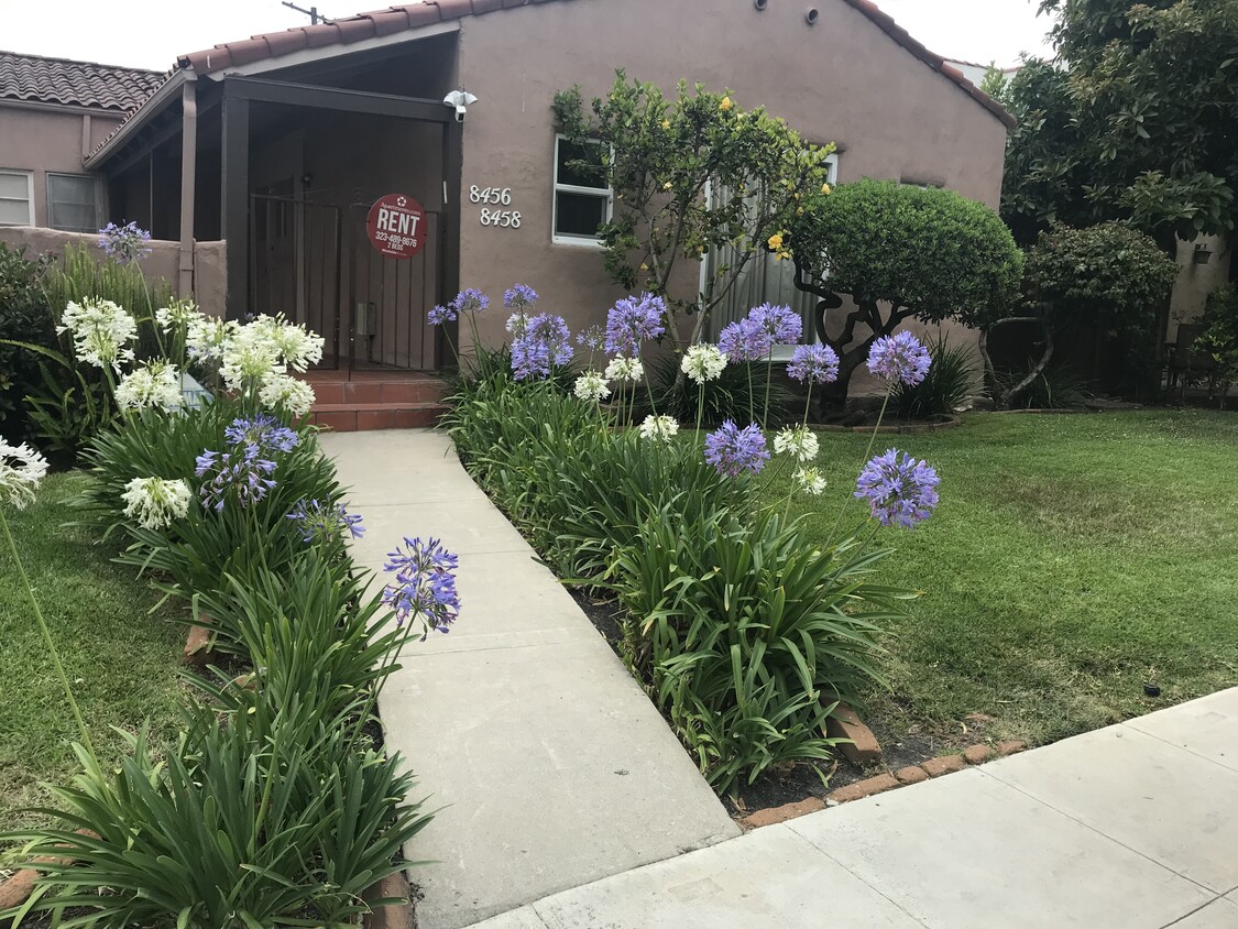 Foto principal - 8456 W 4th St