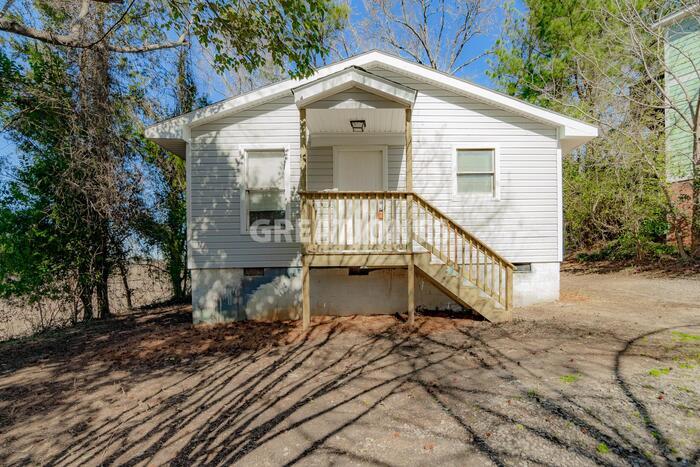 Primary Photo - 3150 Lucius Rd