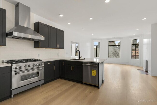 Building Photo - 919 Vallejo St.