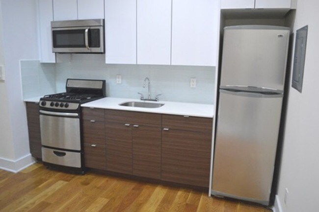 Foto del edificio - 943 Columbus Ave