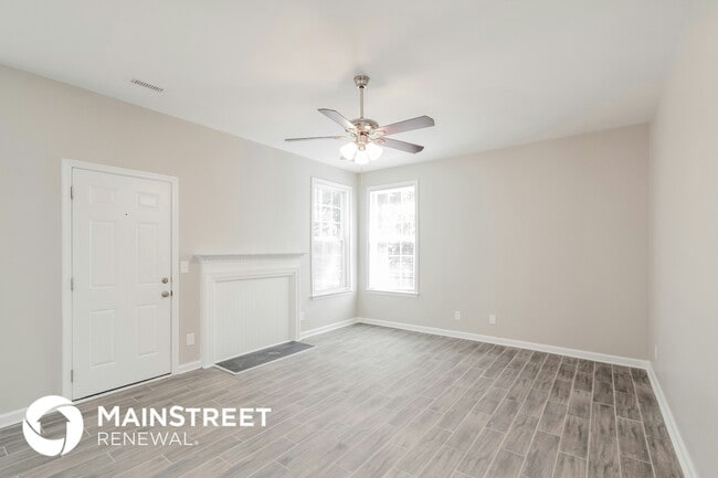 Building Photo - 6320 Spanish Moss Ln