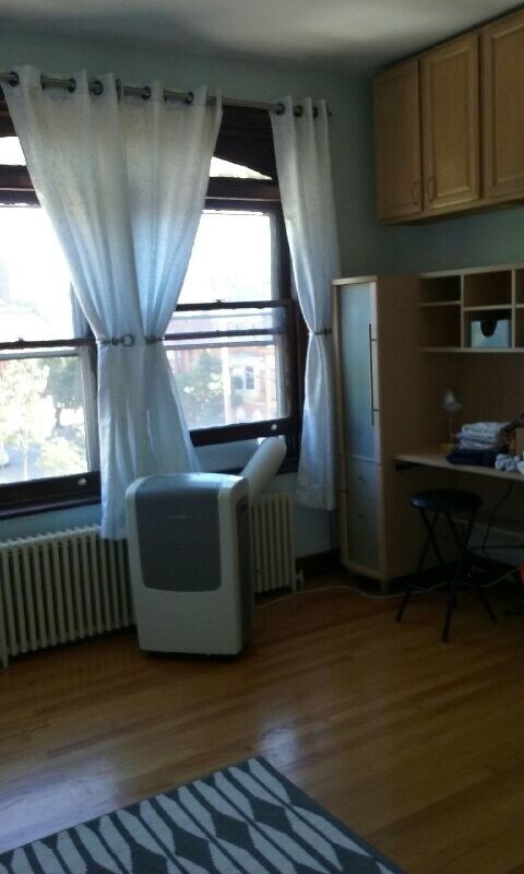 Dormitorio del tercer piso - 206 Lancaster St