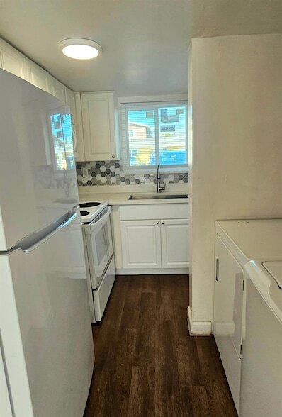 Foto del edificio - 1501 Crescent Cir