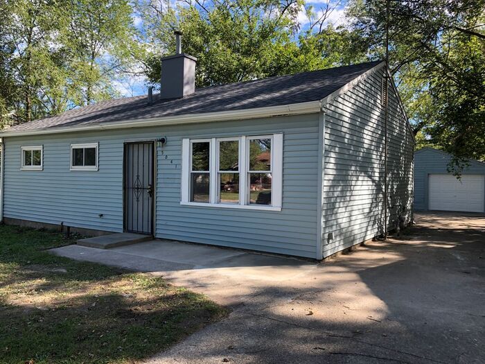 Primary Photo - 5041 Virginia St