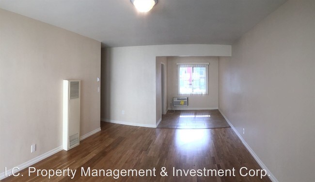 Building Photo - 9074 Huntington Dr