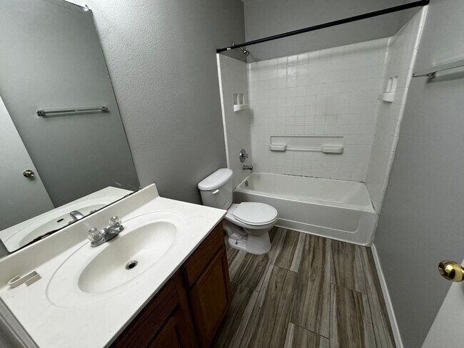 Foto del edificio - 3 Bedroom 2 Bath Home