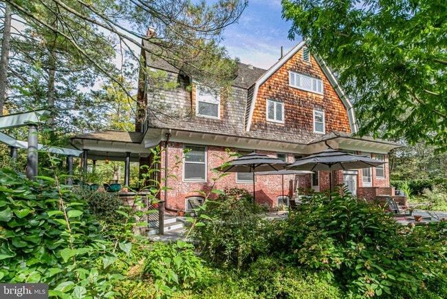 Building Photo - 54 Hodge Rd