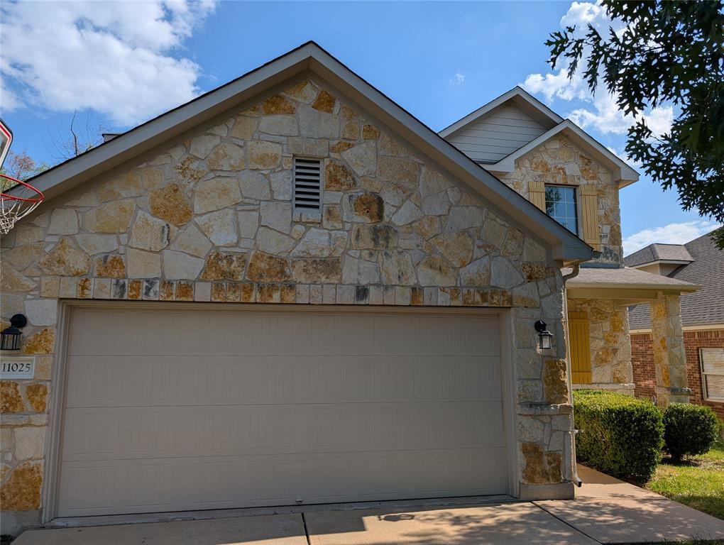 Foto principal - 11025 Boundless Valley Dr