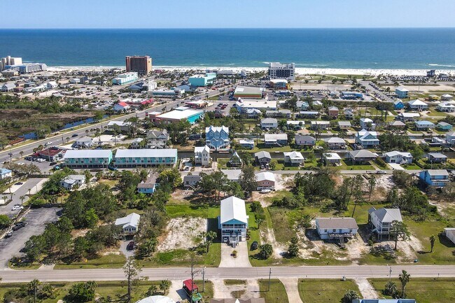 Foto del edificio - 133 Windmill Ridge Road West