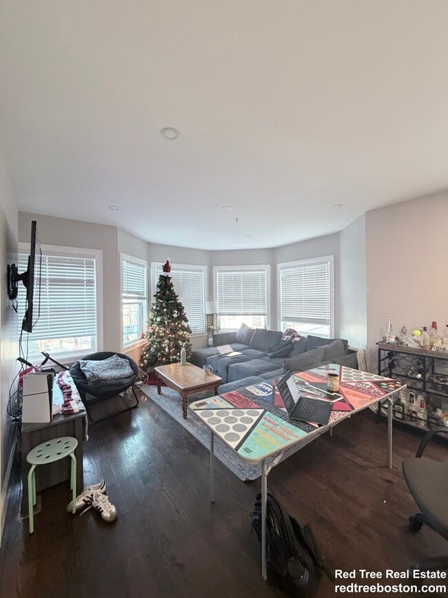 Photo - 156 Hillside St Apartment