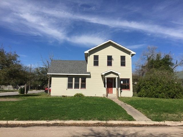 Primary Photo - 630 W Yoakum Ave
